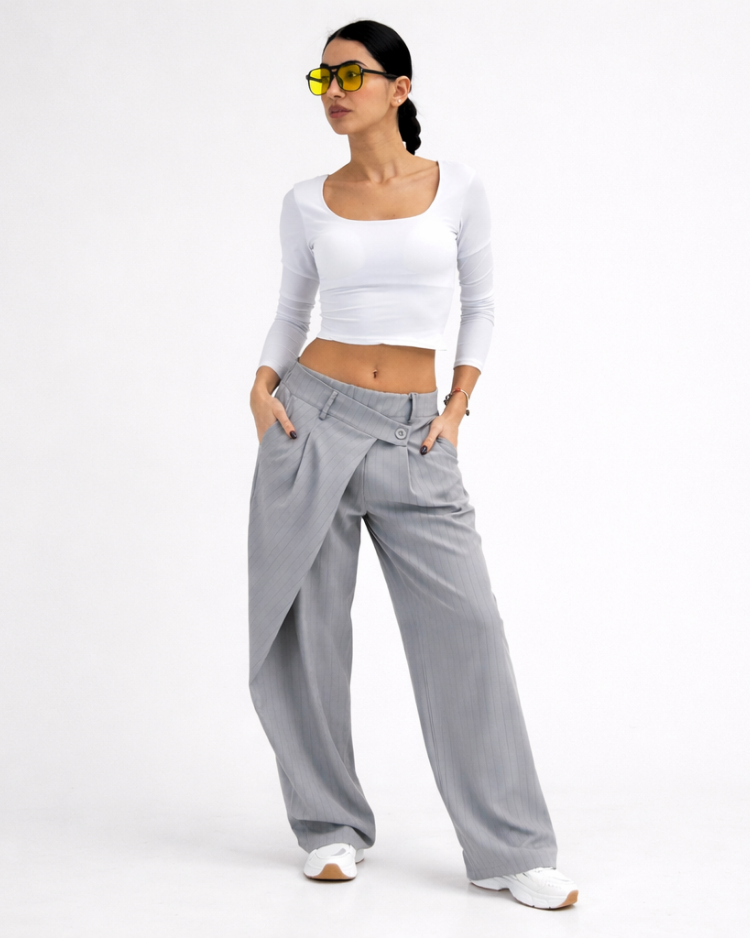 Elira | Pantalon croisé à fines rayures